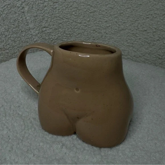 Urban Outfitters Home Ceramic Female Form Coffee Tea Mug Nude Color NWT Bohemian - Picture 1 of 6